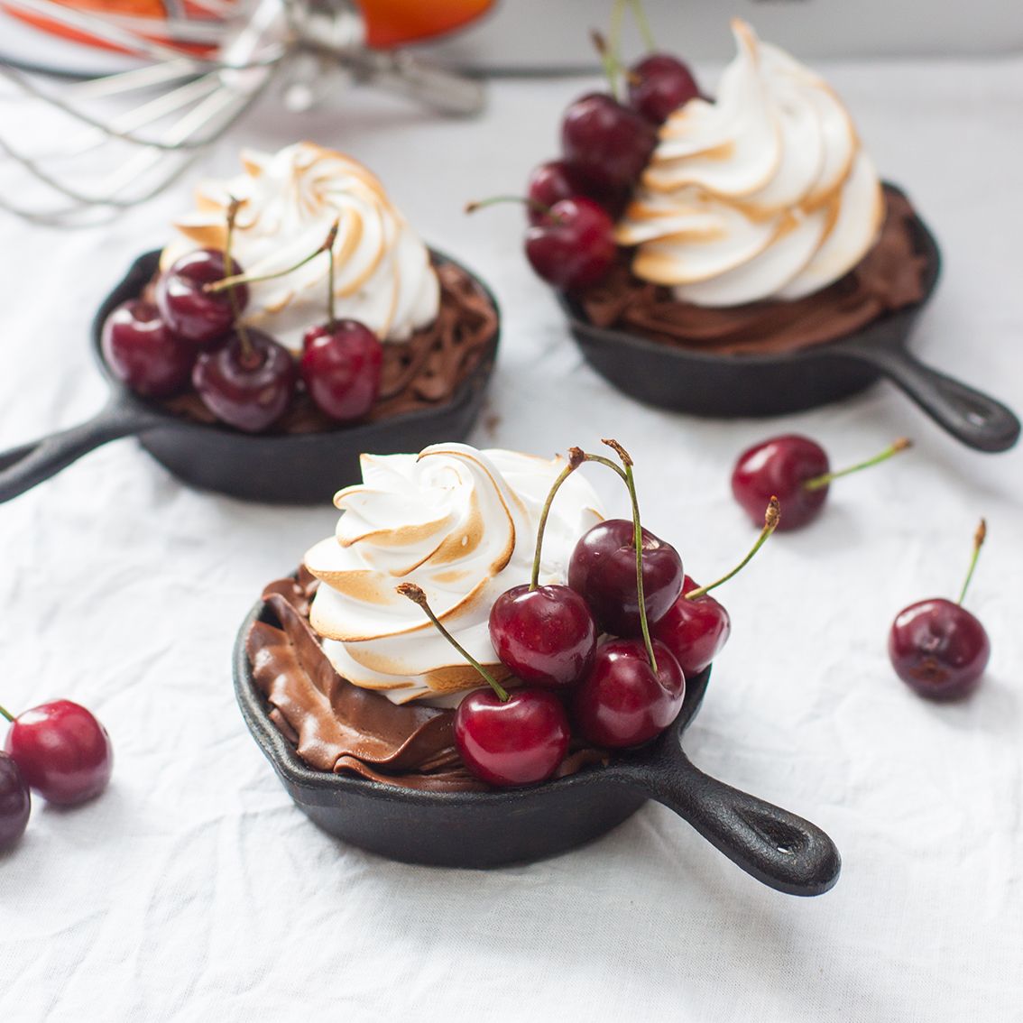 Pudding Pie Lane: Meringue Roulade With Chocolate