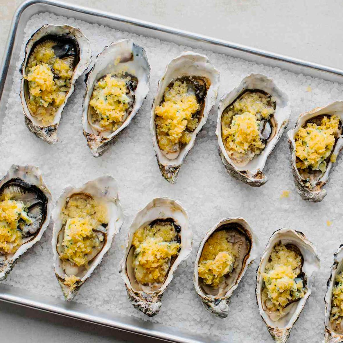 https://hillstreetgrocer.com/application/files/1416/3408/9941/Oysters_with_Herbed_Crumb.jpg