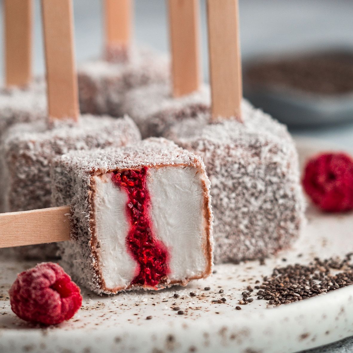 Woman dies in Australia Day lamington-eating contest - BBC News