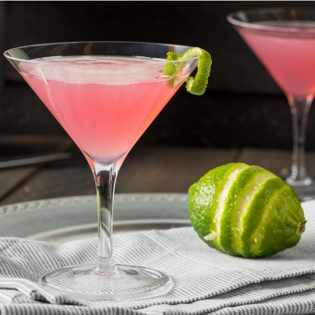 homemade-pink-vodka-cosmopolitan-drink-picture-id638287108.jpg