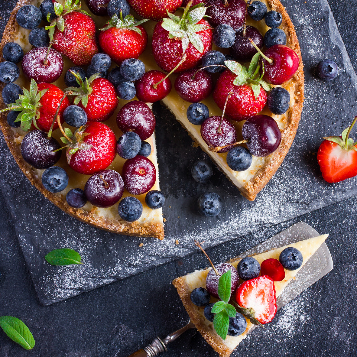 baked_cheesecake_with_summer_berries.jpg