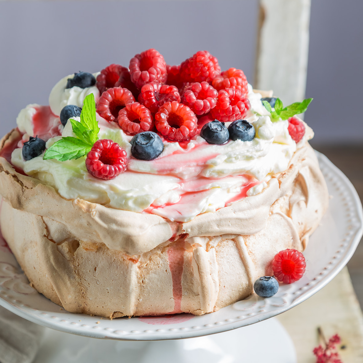 Club Foody | Pavlova Recipe • Light, Airy & Incredibly Delicious! | Club  Foody