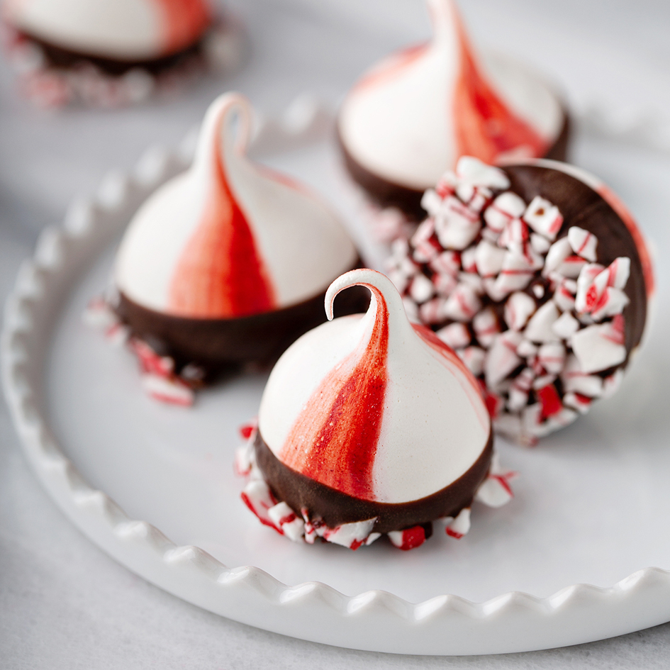 Peppermint Chocolate Meringue Kisses.jpg