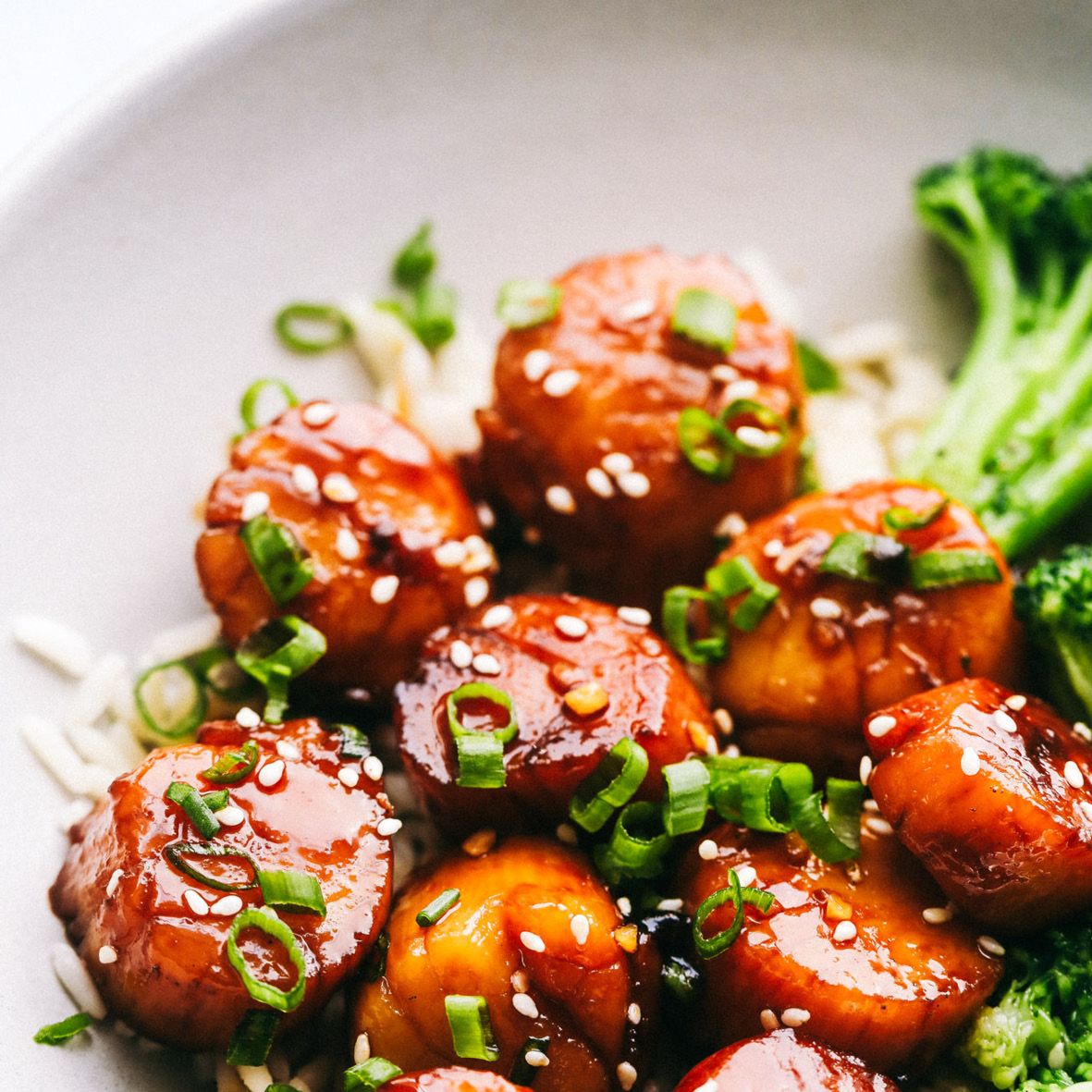 Honey, soy and garlic scallops.jpg