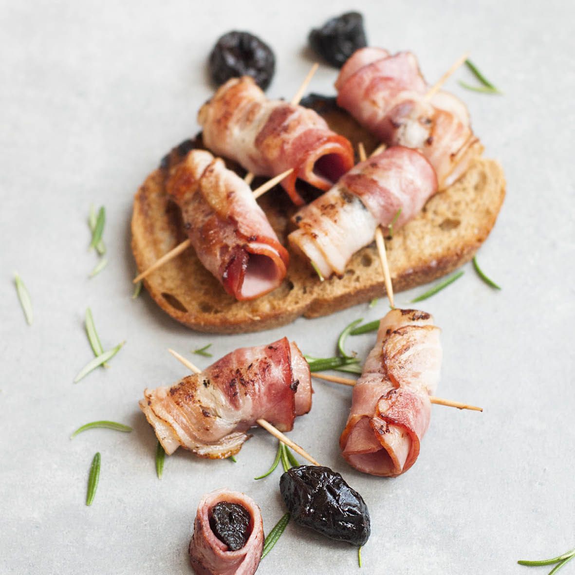 Baked Goat Cheese Cigars with Honey and Thyme.jpg