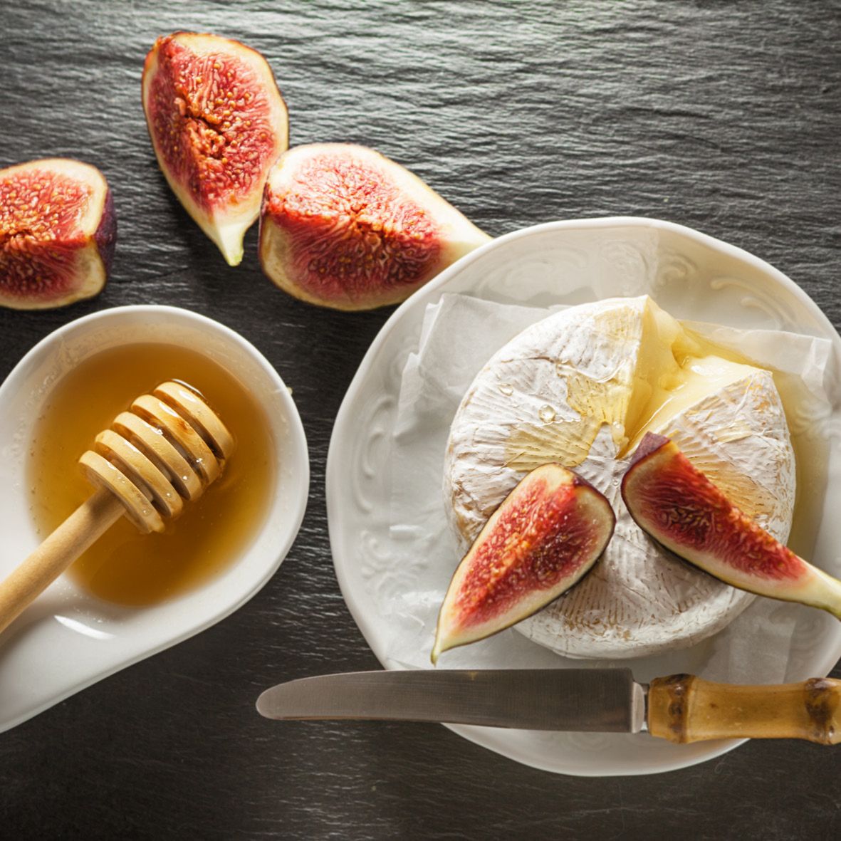 Marinated figs with brie.jpg
