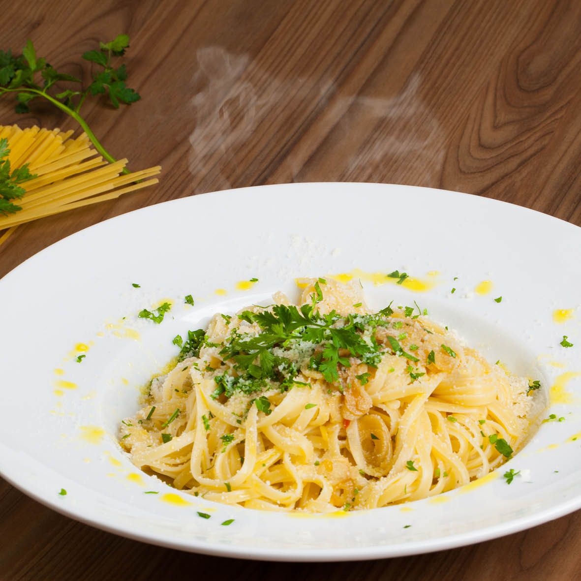 Spaghetti Aglio E Olio.jpg