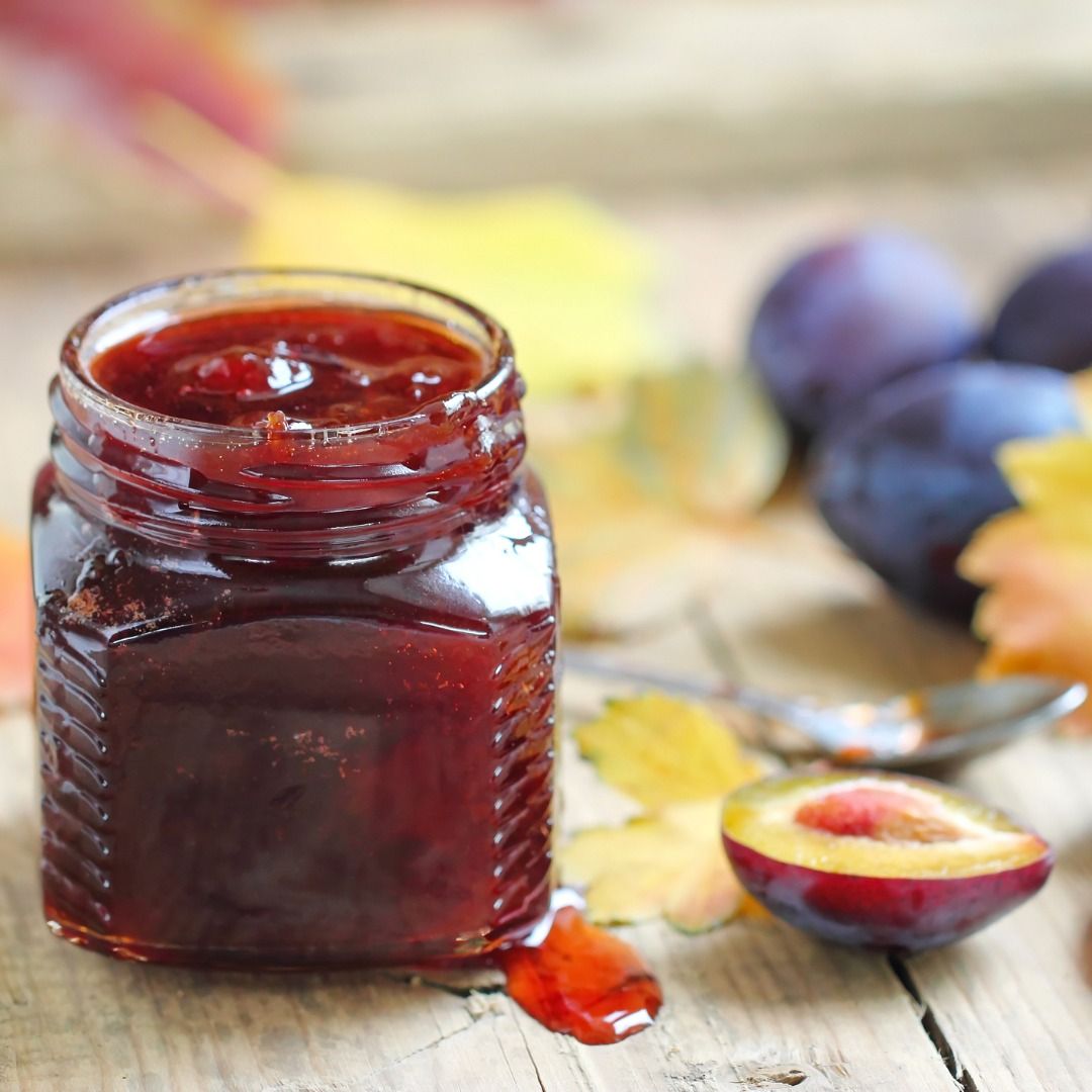 https://hillstreetgrocer.com/application/files/8816/4789/5380/sweet-homemade-plum-jam-and-fresh-autumn-fruits-picture-id609915558.jpg