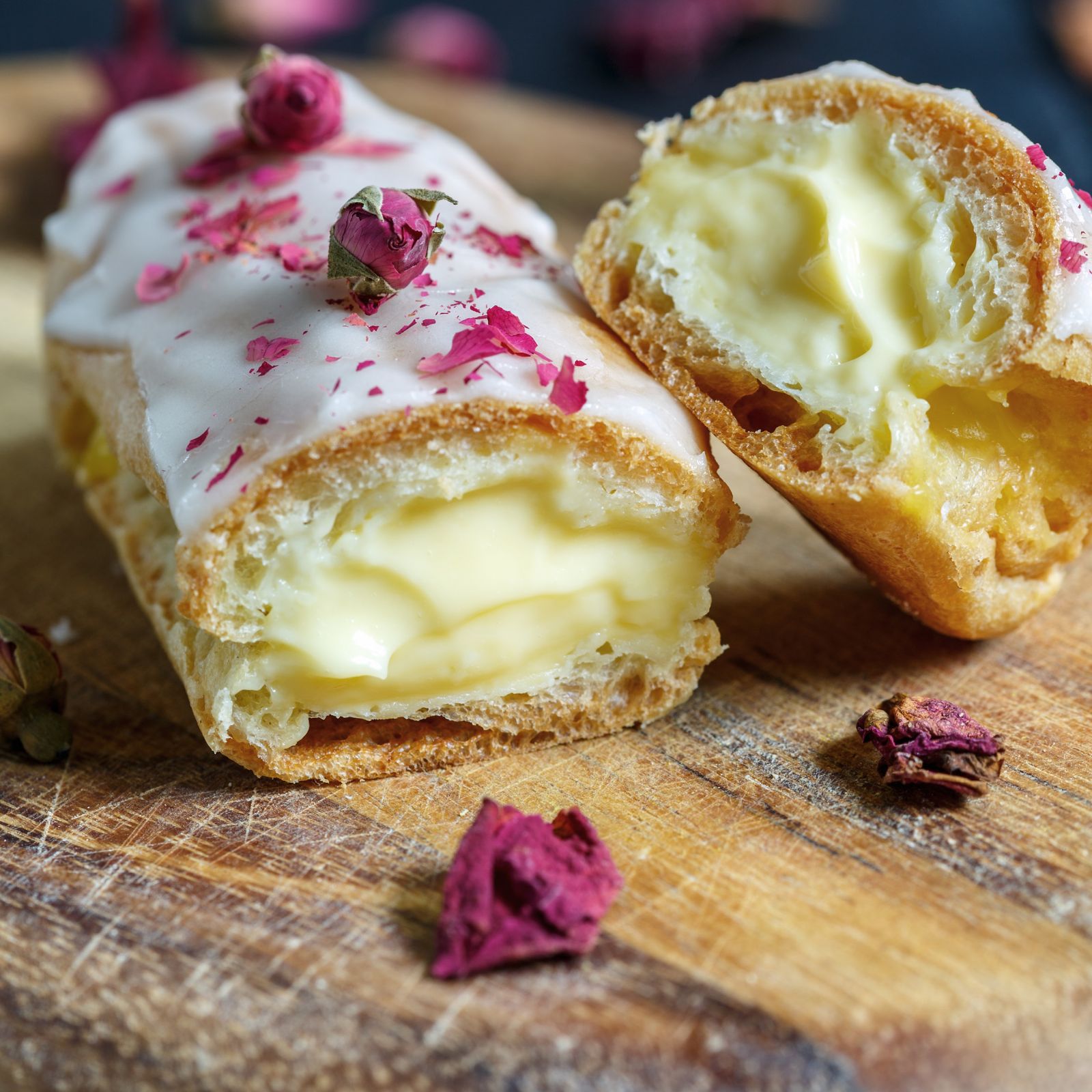 Eclairs with crème patisserie